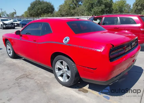 2016 Dodge Challenger Sxt z USA, uszkodzony, nr VIN 2C3CDZAG6GH137763